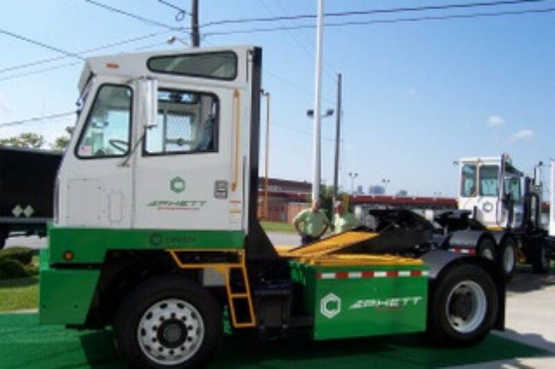 The Capacity PHETT has slashed fuel consumption by 60% in testing and also dramatically reduces noise and emissions, according to the company. More info is available through Glasvan Great Dane.