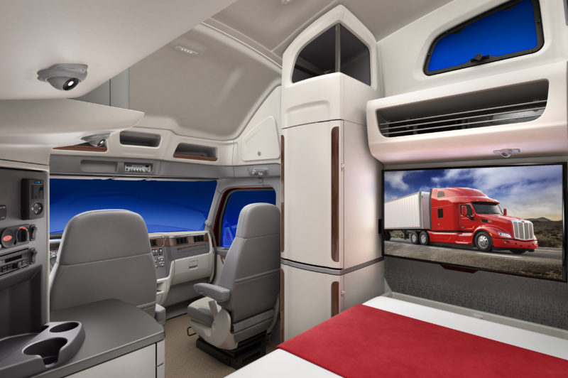 Peterbilt unveils driver-inspired UltraLoft sleeper article image