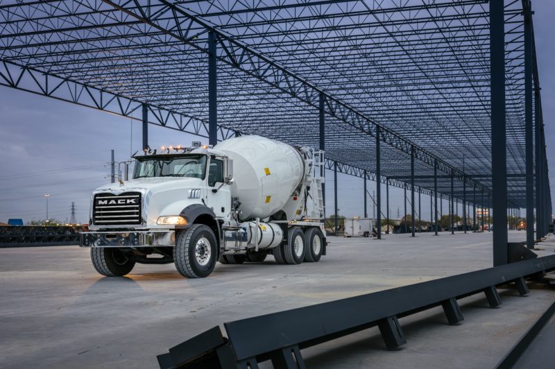 Mack and Lytx partner to bring pre-wire to third truck model article image