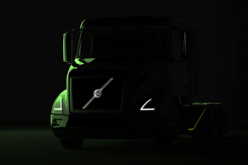Volvo to electrify VNR article image