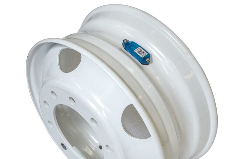 Maxion unveils lighter wheel, telematics system article image