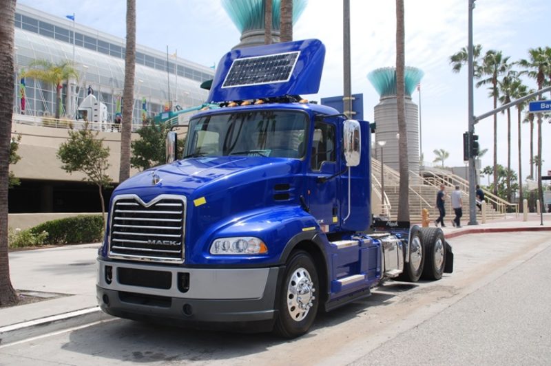 Mack testing zero-emission drayage trucks article image