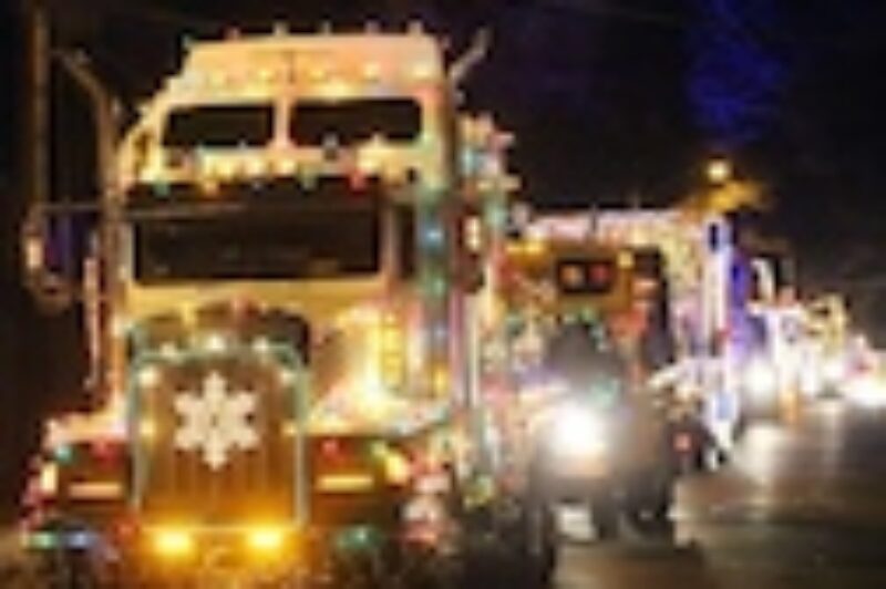 Truck convoy lights up Vancouver Island article image