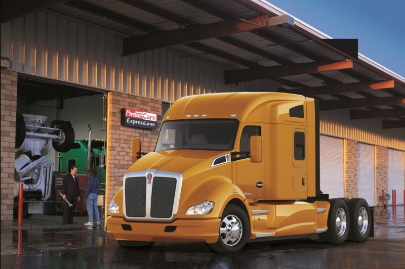 Two Canadians on Kenworth Service Council article image