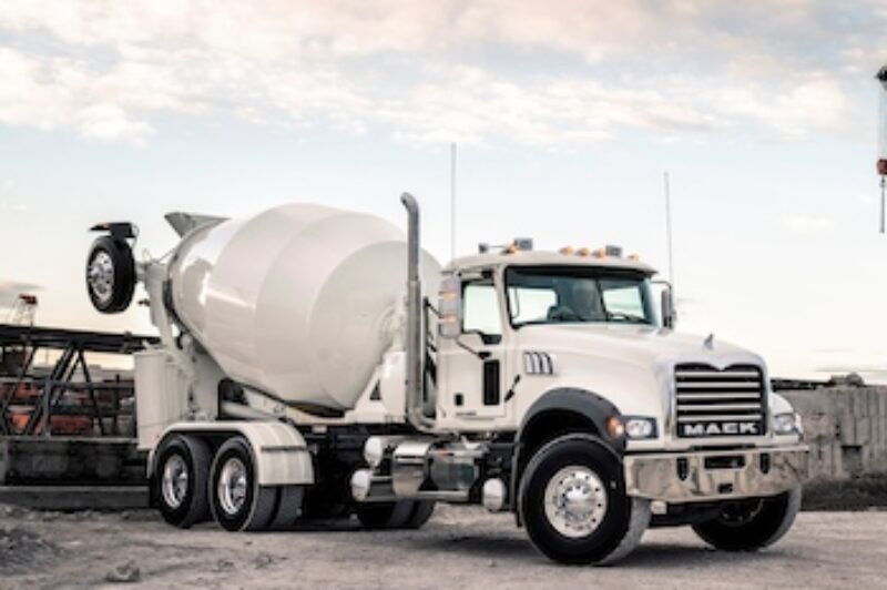 Mack's official body builder is Gene Olenick article image