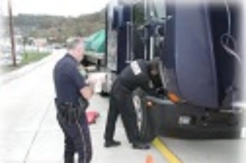 1,273 CMVs taken off roads in a day during brake check blitz article image