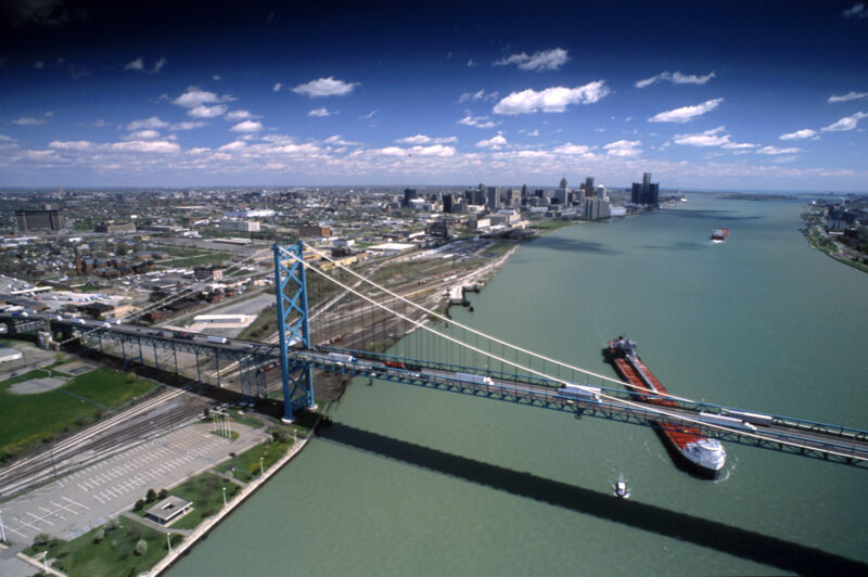 Emergency repairs ordered for Ambassador Bridge article image