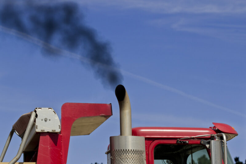 Ontario revamping truck emissions focus article image