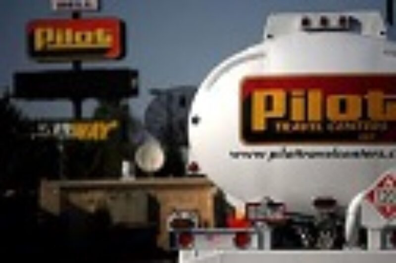 Three of seven trucking firms settle with Pilot Flying J article image