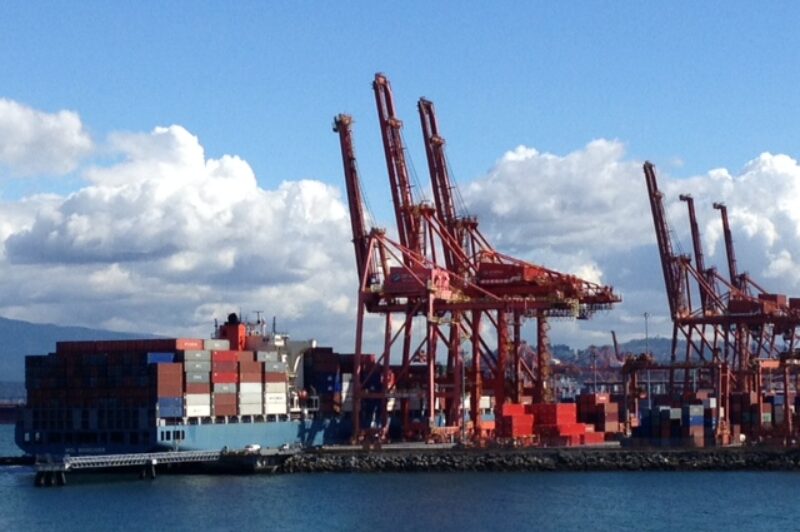 Port of Vancouver says rail service has resumed, anchorage demand at capacity article image