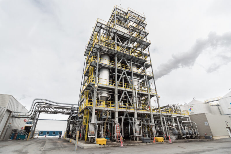 Fluid Paths: The promises and challenges of recycling oil and coolant article image