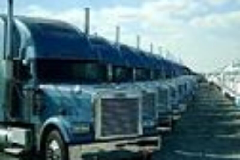 Used Truck Market Makes Few Gains in October article image
