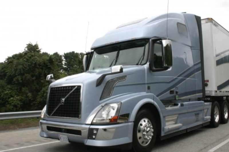 Volvo wins record market share in Canada article image