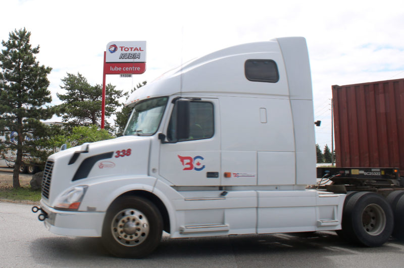 Total Canada and TRP partner to change oil in a hurry and give back to the community article image