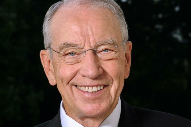 U.S. senators pushing for delay to trade agreement article image