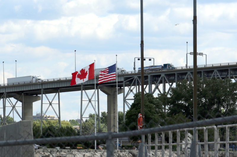 Canada U.S. border trucks
