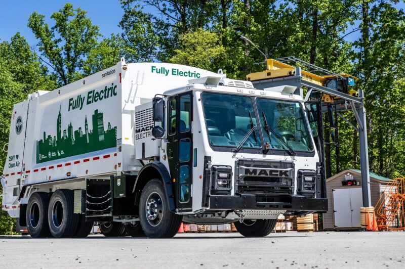 Mack to commercialize LR Electric in 2021 article image