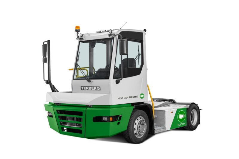 Terberg rolling out second-generation electric yard tractor article image