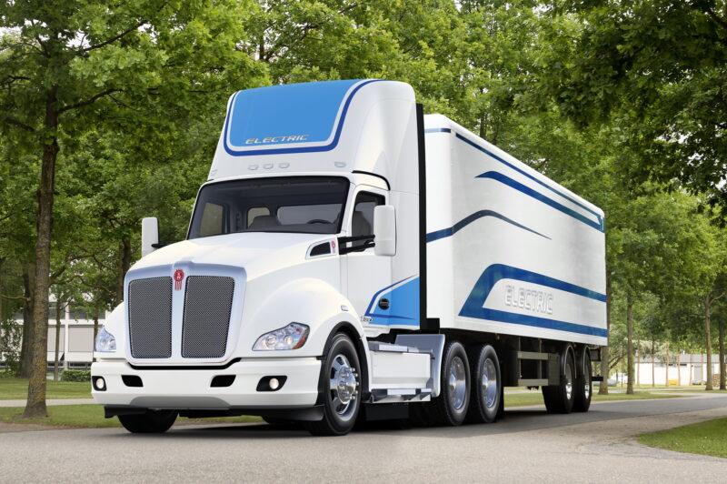 Kenworth rolls out first battery-electric Class 8 article image