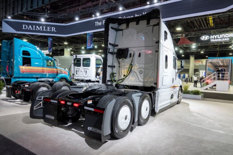 FlowBelow wheel covers to be standard on Cascadia article image