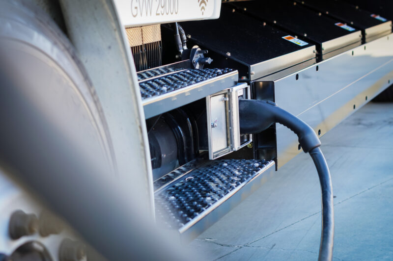 U.S. fuel retailers, truck stops push back against EV charging at rest areas article image