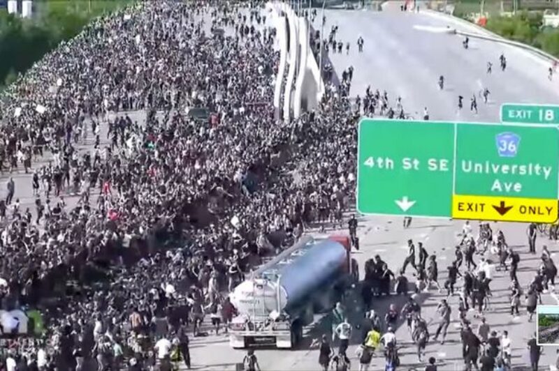 Training program prepares truck drivers for potential protests article image