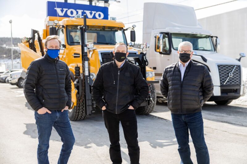 Volvo recognizes top Canadian dealers article image