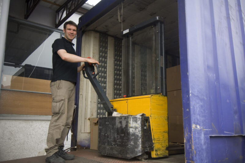 How to load trailers and distribute weight: Driver's Education article image