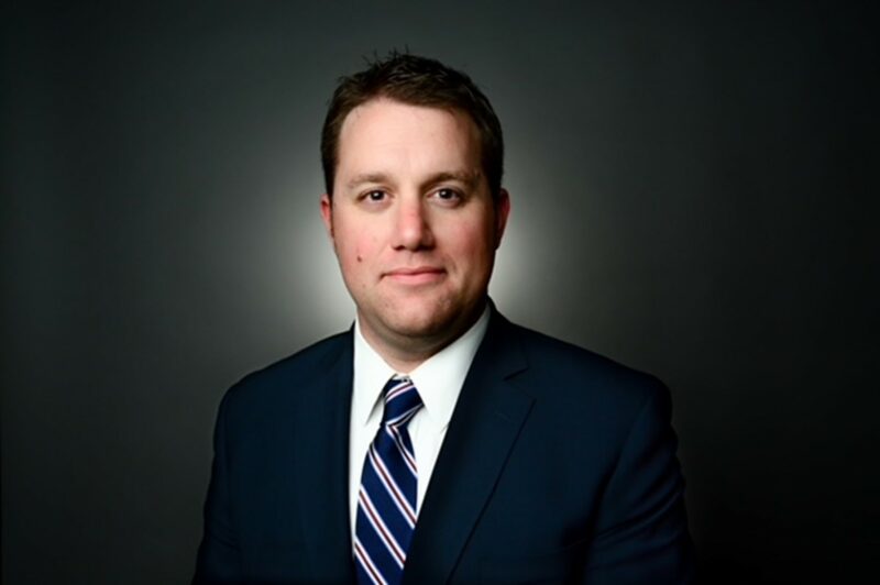 Daimler Trucks Canada hires Bates as on-highway district sales manager article image