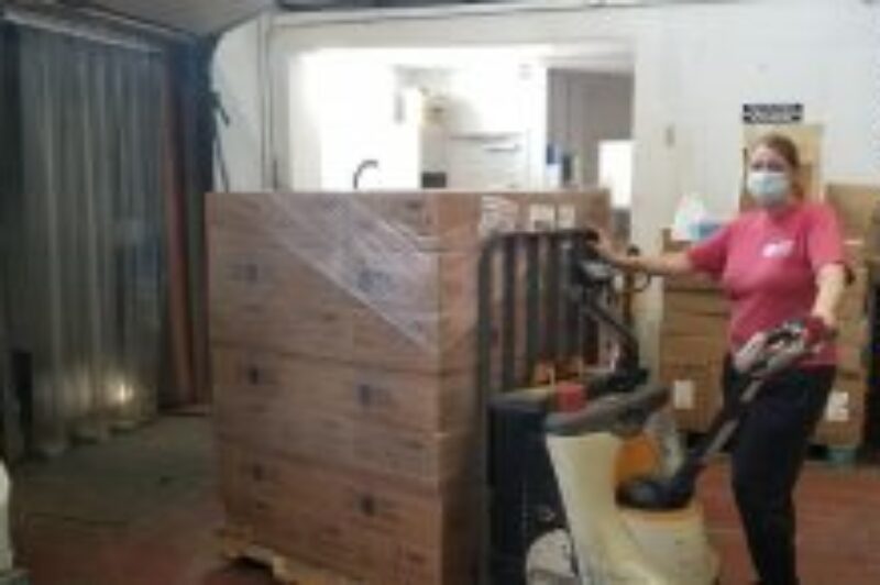 Carriers help feed hungry kids article image