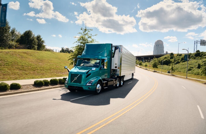 Volvo VNR Electric on highway