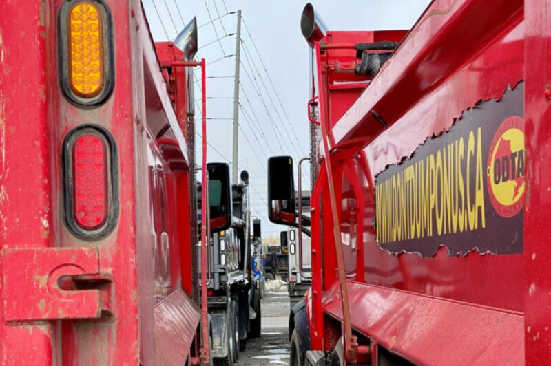Ontario dump trucks