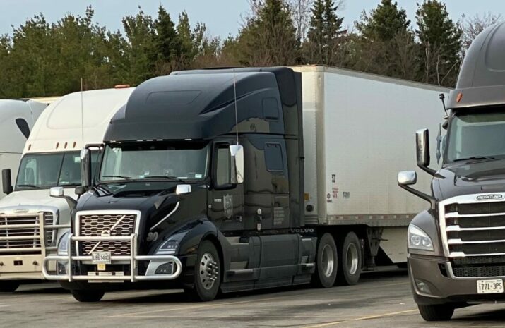 Zoning bylaw amendment could add truck parking spaces in Brampton article image