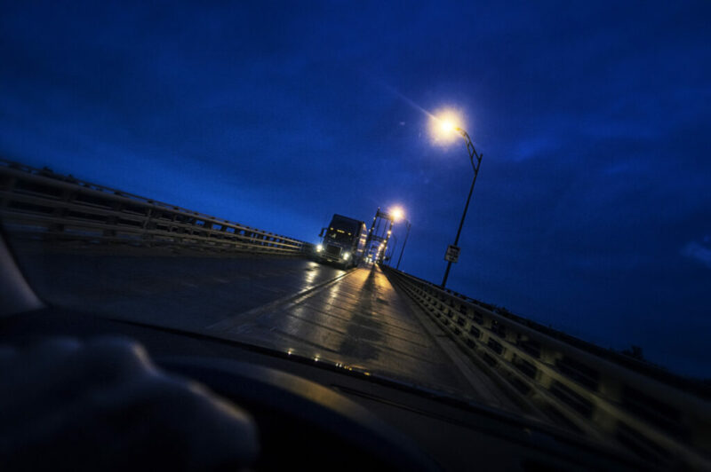 Unvaccinated cross-border truck drivers face quarantines and screening Jan. 15 article image