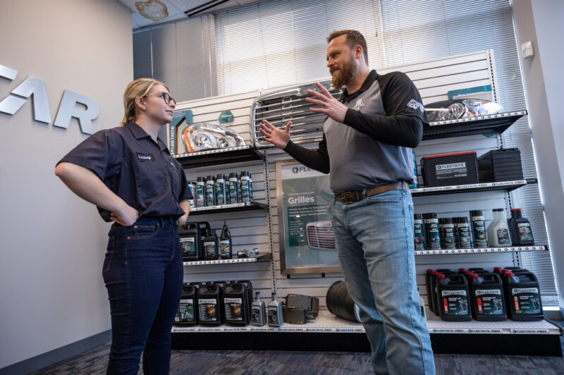 Employees talking in a Fleetrite store