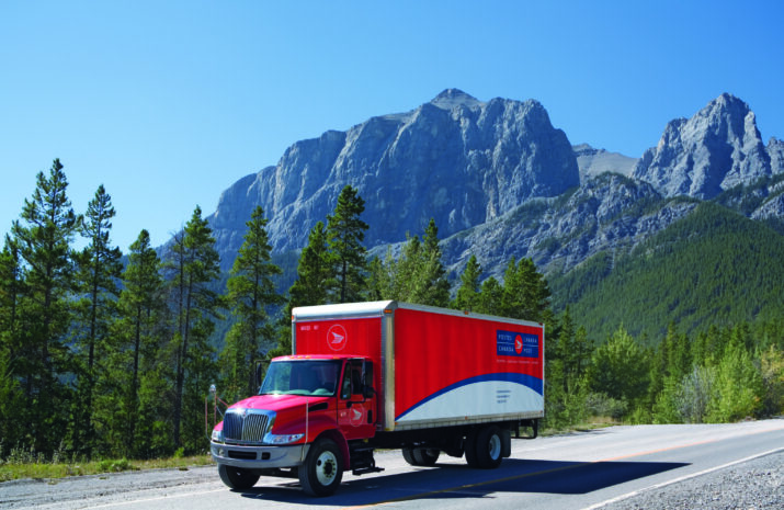 ਕੈਨੇਡਾ ਦਾ ਡਾਕ ਵਿਭਾਗ ਆਪਣੀਆਂ ਸਾਰੀਆਂ 14,000 ਗੱਡੀਆਂ ਨੂੰ ਕਰੇਗਾ ਇਲੈਕਟ੍ਰੀਫ਼ਾਈ article image