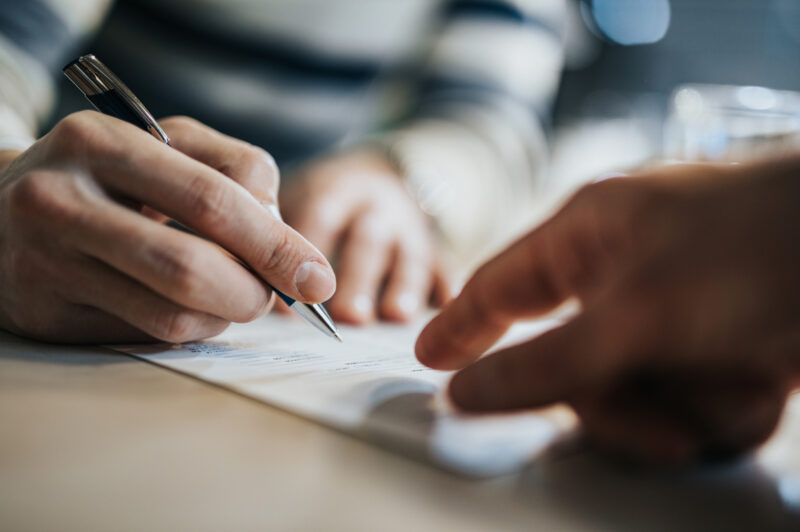 contract signature