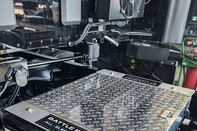 Picture of Dragonfly Energy's all-electric APU