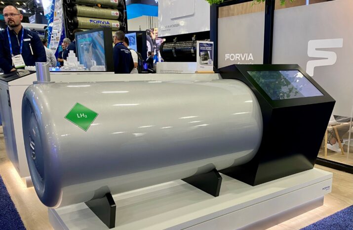 Forvia cryogenic hydrogen storage unit