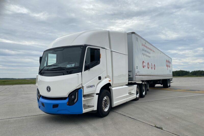 Behind the wheel of Lion’s nimble, powerful Class 8 electric truck article image