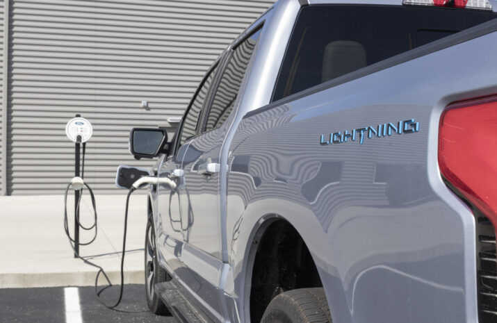 Funding for electric pickup trucks helped drain Quebec’s Écocamionnage program article image