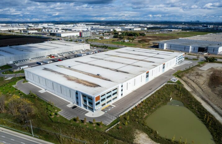 18 Wheels adds new Brampton DC to network article image